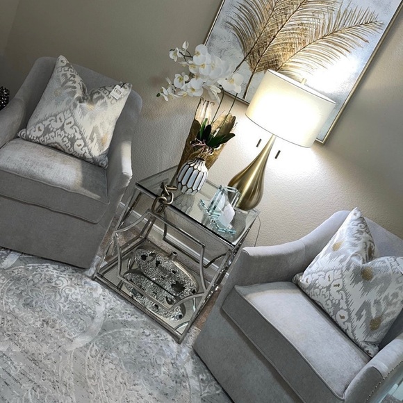 1- NWT CALLISTO HOME EMBROIDERED DECORATIVE PILLOW(Read description for details) - Picture 9 of 10